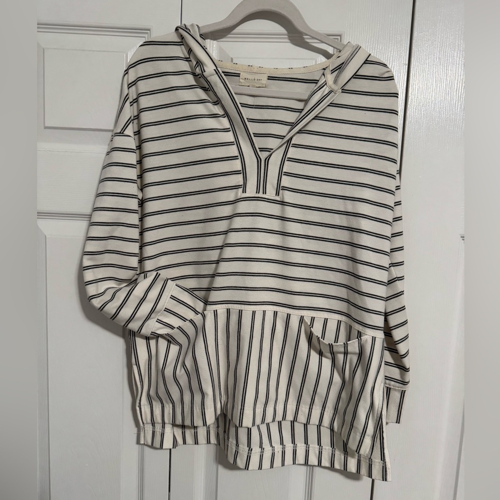 MelloDay Striped Pull Over with Hood